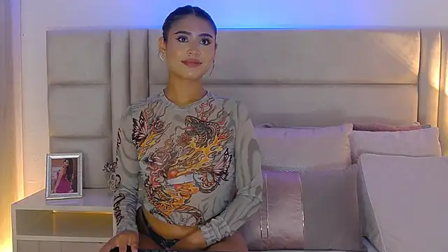 Snapshot of HaileyBaldwin chatting on February 4, 2025, 10:02 pm HaileyBaldwin online show from February 4, 2025, 10:02 pm