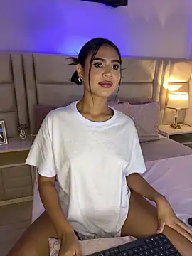 Snapshot of HaileyBaldwin chatting on February 6, 2025, 9:28 pm HaileyBaldwin online show from February 6, 2025, 9:28 pm