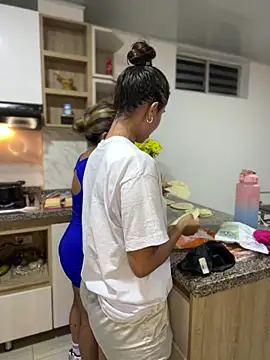 Snapshot of HaileyBaldwin chatting on February 8, 2025, 2:15 am HaileyBaldwin online show from February 8, 2025, 2:15 am