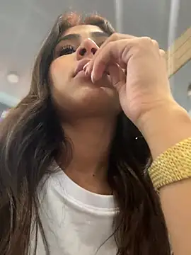 Snapshot of HaileyBaldwin chatting on March 4, 2025, 8:16 pm HaileyBaldwin online show from March 4, 2025, 8:16 pm