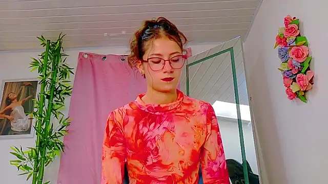 scarlet-jonesx online show from February 23, 2026, 10:07 pm