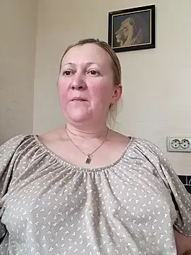 Snapshot of blondyaguar chatting on December 16, 2024, 8:09 am blondyaguar online show from December 16, 2024, 8:09 am