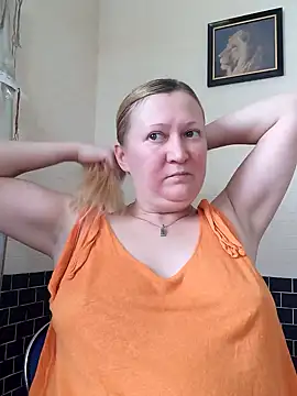 Snapshot of blondyaguar chatting on December 21, 2024, 11:44 am blondyaguar online show from December 21, 2024, 11:44 am