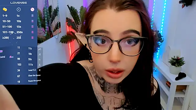 Snapshot of Dixi_Pixi_ chatting on December 12, 2024, 5:42 am Dixi Pixi online show from December 12, 2024, 5:42 am