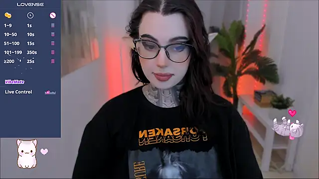 Snapshot of Dixi_Pixi_ chatting on January 31, 2025, 6:57 am Dixi Pixi online show from January 31, 2025, 6:57 am