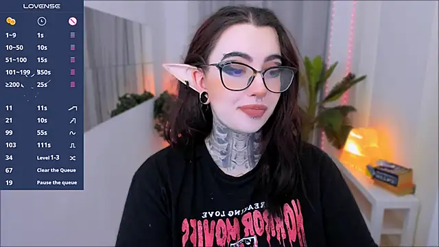 Snapshot of Dixi_Pixi_ chatting on February 23, 2025, 5:45 am Dixi Pixi online show from February 23, 2025, 5:45 am