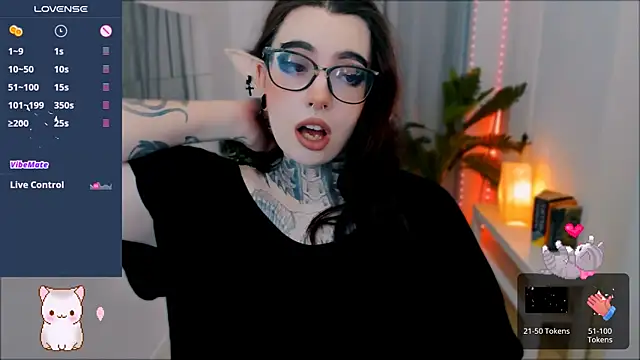 Snapshot of Dixi_Pixi_ chatting on March 7, 2025, 5:40 am Dixi Pixi online show from March 7, 2025, 5:40 am