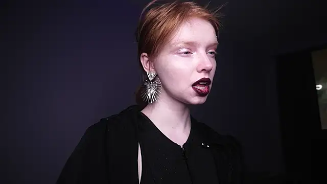 ginger hugs online show from December 28, 2024, 10:13 pm