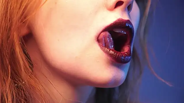 ginger hugs online show from January 7, 2025, 1:06 am