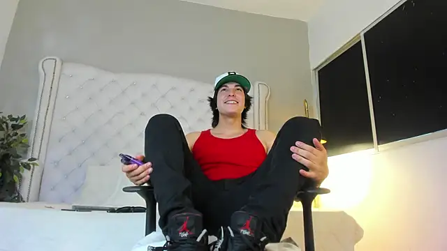 Karimferrer online show from October 28, 2025, 8:00 pm