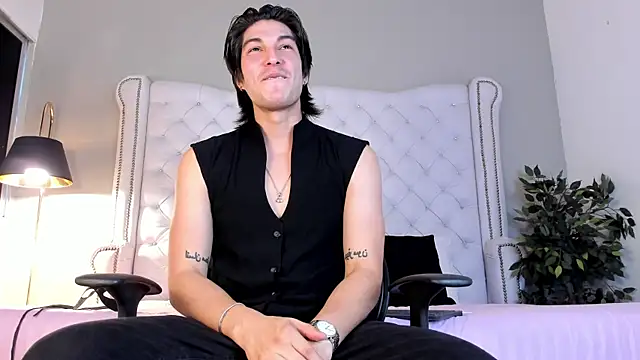 Karimferrer online show from November 7, 2025, 7:47 pm