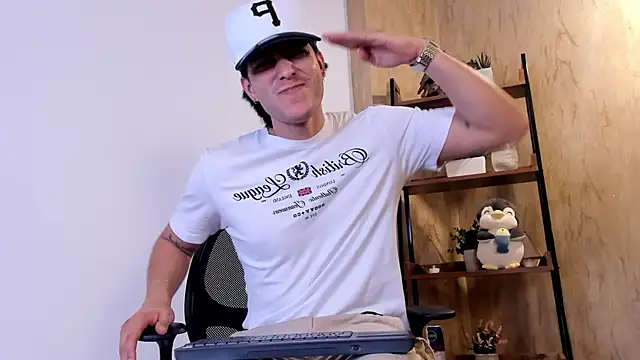 Karimferrer online show from March 9, 2026, 3:10 am