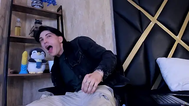 Karimferrer online show from March 15, 2026, 4:29 am