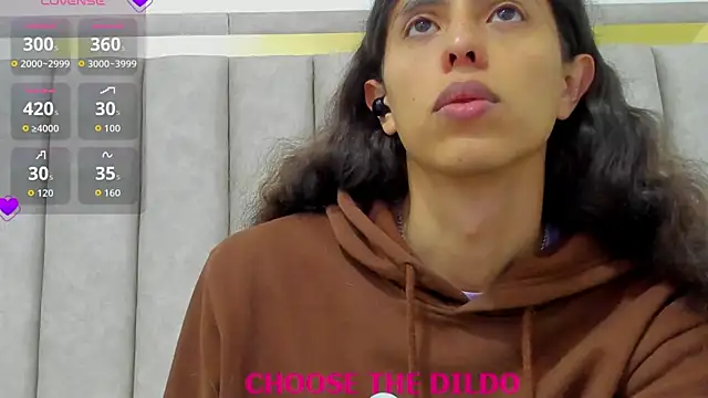 Snapshot of FreyaMoller chatting on November 13, 2025, 7:57 pm FreyaMoller online show from November 13, 2025, 7:57 pm