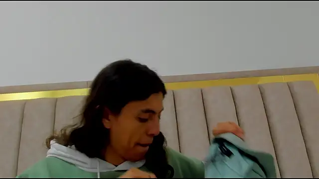 Snapshot of FreyaMoller chatting on December 5, 2025, 1:52 pm FreyaMoller online show from December 5, 2025, 1:52 pm