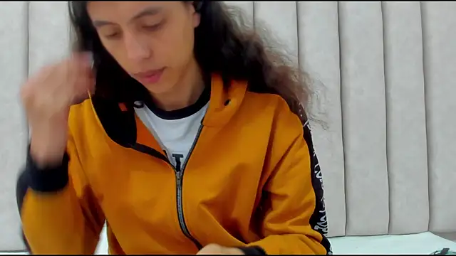 Snapshot of FreyaMoller chatting on December 22, 2025, 1:52 pm FreyaMoller online show from December 22, 2025, 1:52 pm