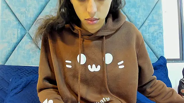 Snapshot of FreyaMoller chatting on January 10, 2026, 1:13 pm FreyaMoller online show from January 10, 2026, 1:13 pm