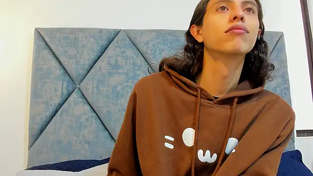 Snapshot of FreyaMoller chatting on January 15, 2026, 1:59 pm FreyaMoller online show from January 15, 2026, 1:59 pm