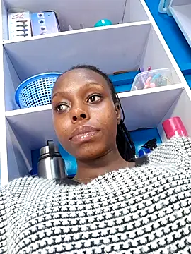 Snapshot of naughty_ebony-queen chatting on December 21, 2025, 2:13 pm naughty ebony-queen online show from December 21, 2025, 2:13 pm