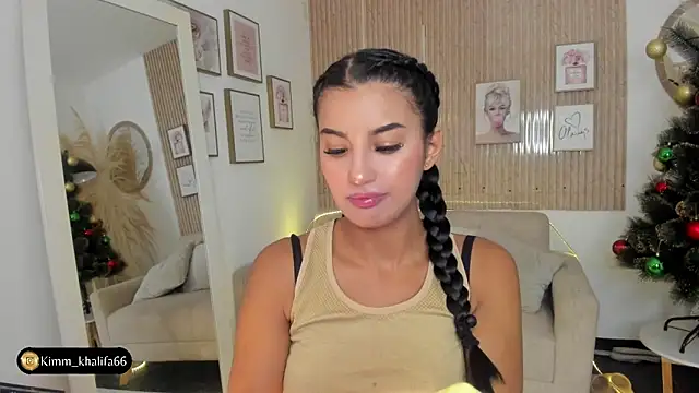 Kimm khalifa online show from January 11, 2025, 9:04 pm