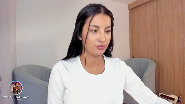 Snapshot of Kimm_khalifa chatting on March 2, 2026, 11:44 pm Kimm khalifa online show from March 2, 2026, 11:44 pm