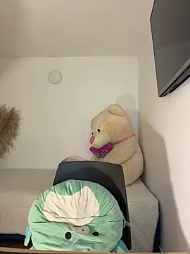 Snapshot of Kimm_khalifa chatting on April 10, 2026, 1:44 am Kimm khalifa online show from April 10, 2026, 1:44 am