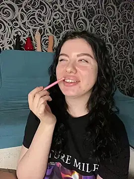 Snapshot of Kimi_Ass chatting on February 8, 2025, 7:49 pm Kimi Ass online show from February 8, 2025, 7:49 pm