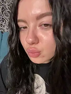 Snapshot of Kimi_Ass chatting on February 26, 2025, 4:14 pm Kimi Ass online show from February 26, 2025, 4:14 pm