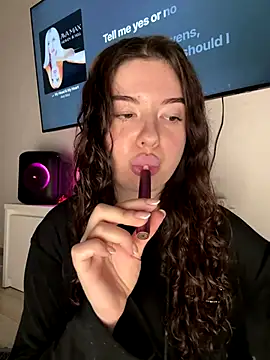 Snapshot of Kimi_Ass chatting on November 5, 2025, 1:55 pm Kimi Ass online show from November 5, 2025, 1:55 pm