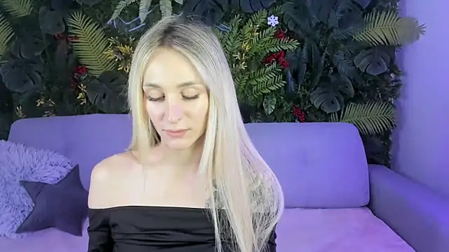 Snapshot of Horny_Blond chatting on October 19, 2025, 8:04 am Horny Blond online show from October 19, 2025, 8:04 am