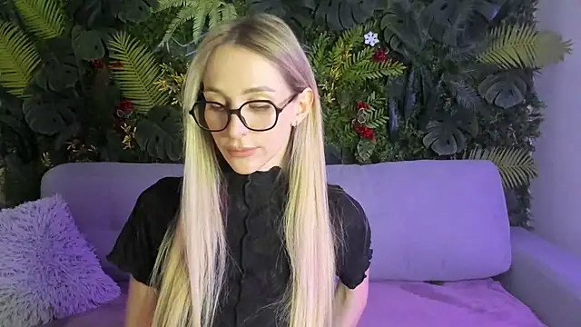 Horny Blond online show from February 16, 2026, 9:05 am