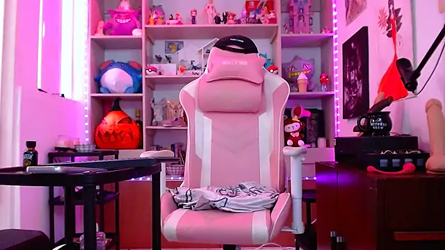 Snapshot of Sodom_333 chatting on January 15, 2025, 2:56 pm Sodom 333 online show from January 15, 2025, 2:56 pm