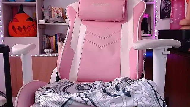 Snapshot of Sodom_333 chatting on February 5, 2025, 4:58 pm Sodom 333 online show from February 5, 2025, 4:58 pm