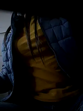 Tuongvy05 online show from December 3, 2025, 2:48 pm