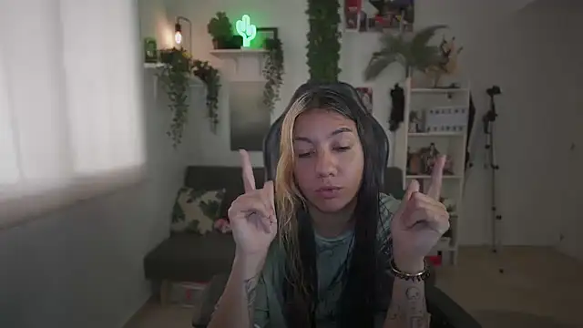 blvckbabyweed07 online show from May 10, 2026, 3:06 pm