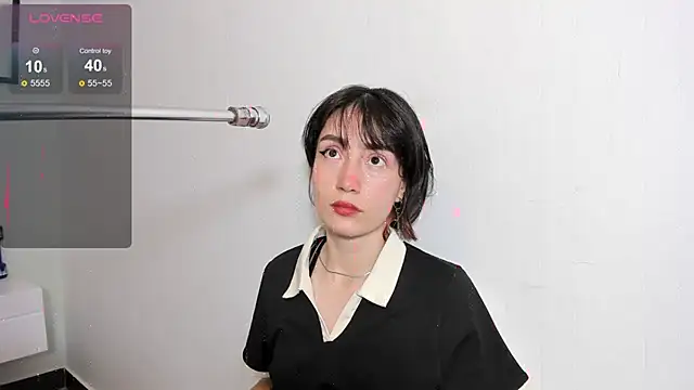 lizzy davis 1 online show from January 19, 2026, 3:21 am