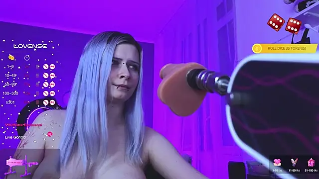 Snapshot of SpectraSirens chatting on February 18, 2025, 12:48 am SpectraSirens online show from February 18, 2025, 12:48 am