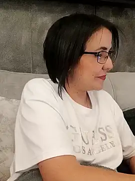 Snapshot of IsisBlake chatting on January 18, 2025, 1:51 pm IsisBlake online show from January 18, 2025, 1:51 pm