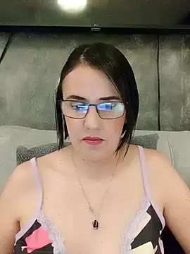 Snapshot of IsisBlake chatting on January 19, 2025, 3:50 am IsisBlake online show from January 19, 2025, 3:50 am