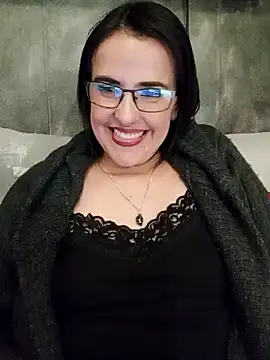 Snapshot of IsisBlake chatting on February 11, 2025, 2:46 am IsisBlake online show from February 11, 2025, 2:46 am