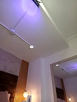 Snapshot of IsisBlake chatting on September 28, 2025, 2:11 pm IsisBlake online show from September 28, 2025, 2:11 pm