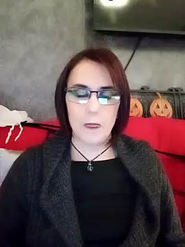 Snapshot of IsisBlake chatting on October 15, 2025, 7:36 pm IsisBlake online show from October 15, 2025, 7:36 pm