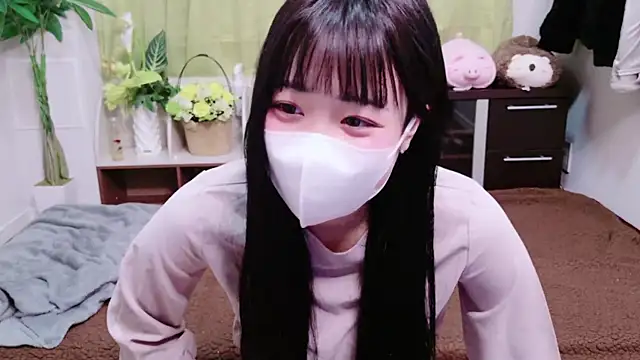 Mia--meow online show from January 3, 2025, 1:14 pm