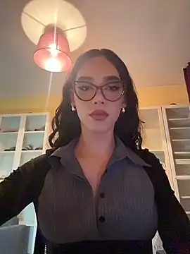 Carlita cute online show from March 3, 2026, 7:42 pm