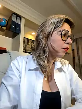 Snapshot of Cata_Office-12 chatting on January 6, 2025, 3:08 pm Cata Office-12 online show from January 6, 2025, 3:08 pm