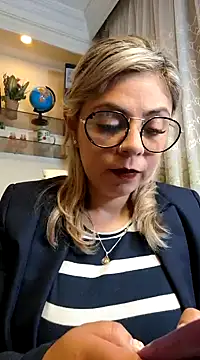 Snapshot of Cata_Office-12 chatting on January 29, 2025, 7:43 pm Cata Office-12 online show from January 29, 2025, 7:43 pm