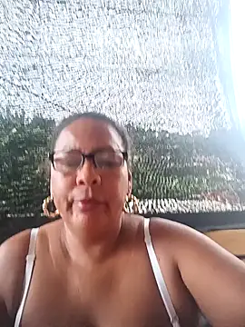 Snapshot of Afroditabichota chatting on October 23, 2025, 10:08 pm Afroditabichota online show from October 23, 2025, 10:08 pm