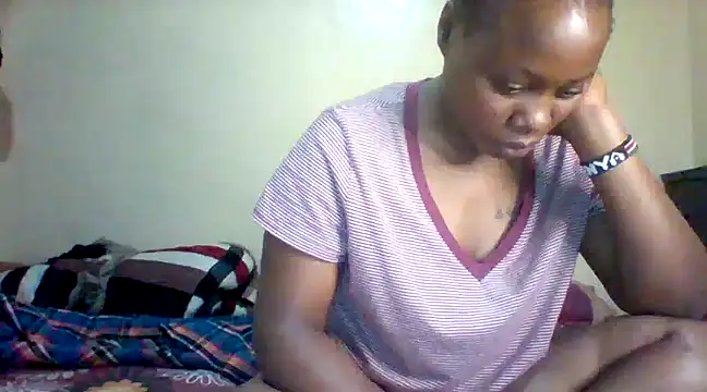 Snapshot of EBONYVANILLA02 chatting on February 27, 2025, 8:28 am EBONYVANILLA02 online show from February 27, 2025, 8:28 am