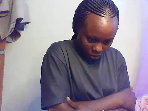 Snapshot of EBONYVANILLA02 chatting on October 10, 2025, 7:29 am EBONYVANILLA02 online show from October 10, 2025, 7:29 am