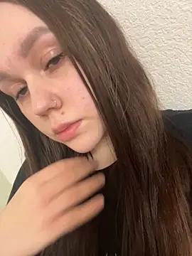 Marylallka5 online show from September 29, 2025, 9:41 pm